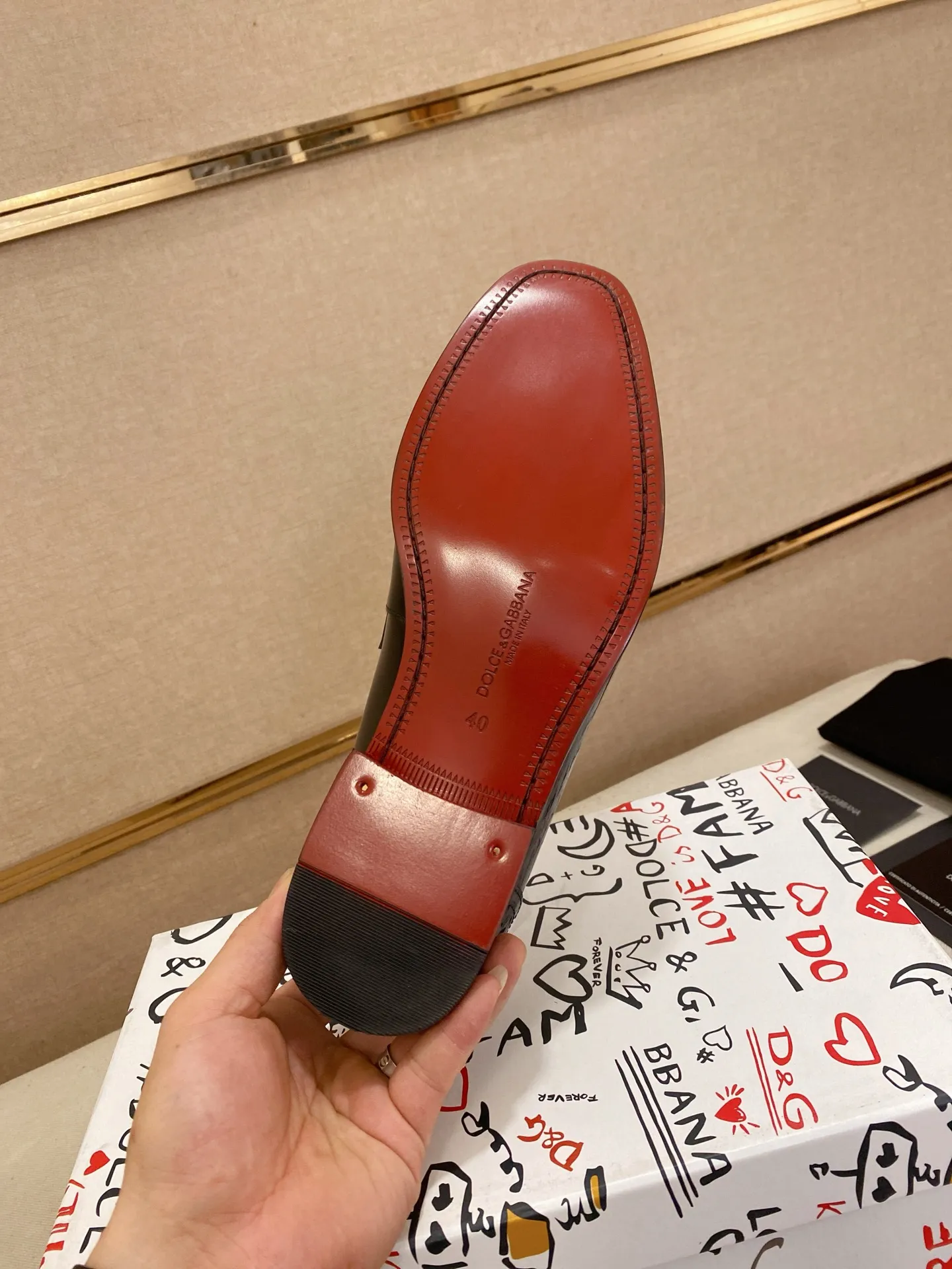 Men's clothing and shoes💰 520💰🌲DG top-notch🔍🔍men's new leather shoes🚹sold at the same time⚠The uppers are imported cowhide from Italy, the entire imported cowhide lining, and imported accessories💪💪, completely 1⃣️ vs. 1⃣️🇮🇹 💪💪, ⚠Sole: The original sole is specially provided by the original factory, the exclusive movable molded sole is super comfortable, ⚠Original factory follow-up goods, 🔍🔍high quality, can be entered and exited at will, welcome to compare ⚠Size number: 38-44. Can be customized 45 non-returnable